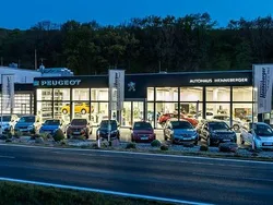 Weiß Gebraucht 2022 Peugeot e-208 GT Kleinwagen | 17.490 € (Fairer Preis)