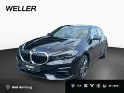 Black sapphire (schwarz) Gebraucht 2022 BMW 116 Comfort Edition Kleinwagen | 20.270 € (Fairer Preis)