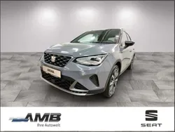 Graphene grau / midnight schwa Gebraucht 2024 Seat Arona FR SUV | 25.980 € (Teuer)