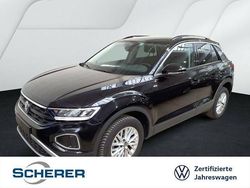 Deep black perleffekt (metallic) Gebraucht 2024 VW T-Roc Life SUV | 22.400 € (Guter Preis)