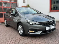 Grau Gebraucht 2021 Opel Astra Business Kombi | 12.800 € (Guter Preis)