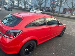 Rot Gebraucht 2005 Opel Astra GTC Coupé | 2.200 € (Superpreis)