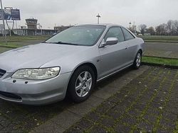Grau Gebraucht 2000 Honda Accord Coupé | 2.300 €