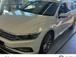 Weiß Gebraucht 2023 VW Passat Elegance Kombi | 30.999 € (Guter Preis)