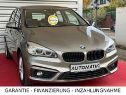 Grau Gebraucht 2016 BMW 218 Advantage Van / Kleinbus | 15.190 € (Fairer Preis)
