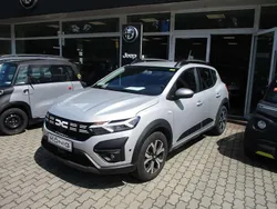 Moonstone grau metallic Gebraucht 2023 Dacia Sandero Expression Kleinwagen | 18.699 € (Etwas zu teuer)
