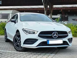 Weiß Gebraucht 2020 Mercedes CLA250 Shooting Brake AMG line Kombi | 26.000 €