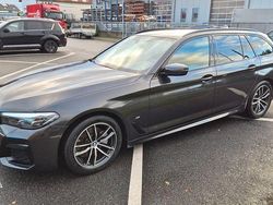 Grau Gebraucht 2021 BMW 520 Sport Line Kombi | 33.400 € (Guter Preis)