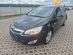 Schwarz Gebraucht 2011 Opel Astra Design Edition Limousine | 2.990 € (Guter Preis)