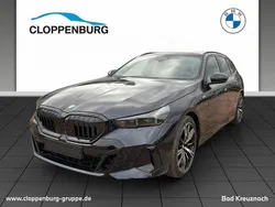 M carbonschwarz Neu 2025 BMW 540 M Sport Kombi | 80.580 € (Guter Preis)