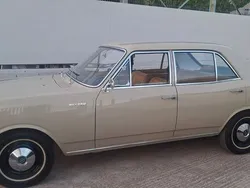 Beige Gebraucht 1969 Opel Rekord Limousine | 7.400 €