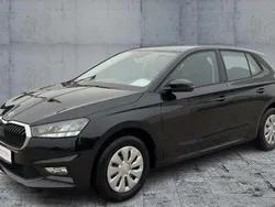 Grau Gebraucht 2024 Skoda Fabia Selection Limousine | 16.970 € (Guter Preis)