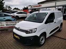 Lackierung weiss icy Gebraucht 2024 Citroën e-Berlingo Van / Kleinbus | 23.990 € (Guter Preis)