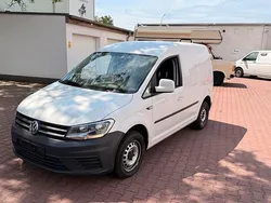 Weiß Gebraucht 2016 VW Caddy Van / Kleinbus | 12.459 €