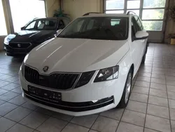 Weiß Gebraucht 2019 Skoda Octavia Limousine | 19.999 € (Fairer Preis)