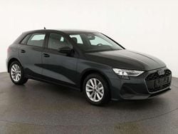 Manhattan grau metallic Neu 2025 Audi A3 Sportback Limousine | 32.595 € (Superpreis)