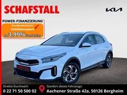 Weiss ((wd) cararraweiss) Gebraucht 2024 Kia XCeed Edition 7 SUV | 19.979 € (Superpreis)