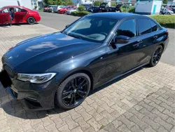 Schwarz Gebraucht 2020 BMW 320 Shadowline Limousine | 34.999 € (Fairer Preis)