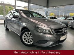 Grau Gebraucht 2015 Mercedes A180 Limousine | 9.990 € (Guter Preis)