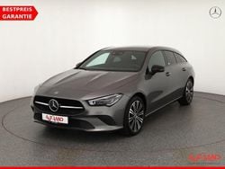 Grau Gebraucht 2021 Mercedes CLA220 Progressive Limousine | 27.490 € (Guter Preis)