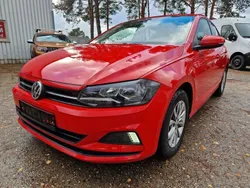 Rot Gebraucht 2019 VW Polo Comfortline Limousine | 13.333 € (Guter Preis)