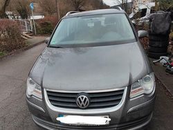Grau Gebraucht 2007 VW Touran Van / Kleinbus | 3.850 € (Fairer Preis)