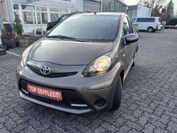 Bronze mica Gebraucht 2013 Toyota Aygo Connect Style Kleinwagen | 5.900 € (Fairer Preis)
