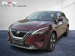 Burgundy metallic Gebraucht 2023 Nissan Qashqai 360º SUV | 27.990 € (Fairer Preis)