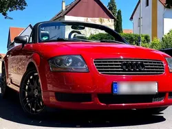 Rot Gebraucht 2000 Audi TT Roadster Young Cabrio | 6.111 € (Teuer)