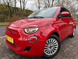 Rot Gebraucht 2023 Fiat 500e Kleinwagen | 16.444 € (Superpreis)