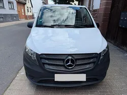 Weiß Gebraucht 2017 Mercedes Vito Van / Kleinbus | 13.000 €