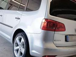 Silber Gebraucht 2011 VW Touran Van / Kleinbus | 8.900 € (Fairer Preis)