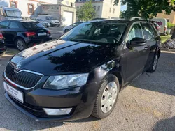 Schwarz Gebraucht 2014 Skoda Octavia Ambition Kombi | 5.499 € (Teuer)