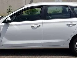 Weiß Gebraucht 2019 Hyundai i30 Pure Kombi | 12.990 € (Guter Preis)