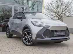 Shimmering silver metallic/sch Gebraucht 2023 Toyota C-HR Team SUV | 27.980 € (Fairer Preis)