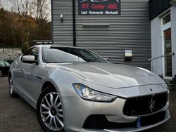 Grau Gebraucht 2014 Maserati Ghibli Limousine | 21.900 € (Teuer)