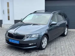 Grau Gebraucht 2020 Skoda Octavia Tour Kombi | 12.770 € (Guter Preis)