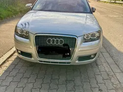 Silber Gebraucht 2004 Audi A3 Sportback Ambiente Limousine | 5.000 € (Fairer Preis)