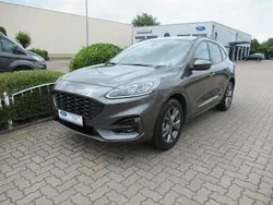 Grau Gebraucht 2022 Ford Kuga ST-Line X SUV | 27.450 € (Guter Preis)