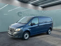 Blau Gebraucht 2024 Mercedes Vito Van / Kleinbus | 25.799 € (Fairer Preis)