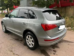 Grau Gebraucht 2010 Audi Q5 SUV | 9.900 € (Etwas zu teuer)