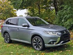 Platinumgrau (m) Gebraucht 2016 Mitsubishi Outlander P-HEV Plus SUV | 10.990 € (Fairer Preis)