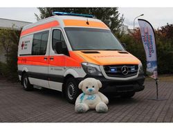 Reinweiß Gebraucht 2016 Mercedes 316 Van | 19.499 €