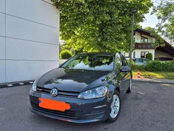 Grau Gebraucht 2016 VW Golf VII Comfortline Limousine | 10.250 € (Guter Preis)