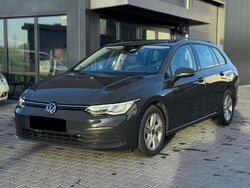 Grau Gebraucht 2021 VW Golf VIII Life Limousine | 17.700 € (Guter Preis)