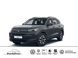 Uranograu Neu 2025 VW Tiguan Life SUV | 36.525 € (Superpreis)