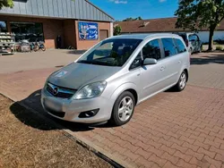 Silber Gebraucht 2008 Opel Zafira Van / Kleinbus | 2.400 € (Guter Preis)