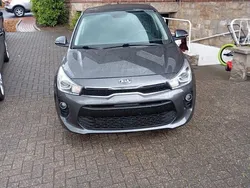 Grau Gebraucht 2020 Kia Rio DREAM-TEAM Edition Limousine | 11.300 € (Fairer Preis)