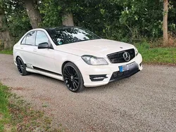Weiß Gebraucht 2012 Mercedes C350 AMG line Limousine | 15.990 € (Fairer Preis)