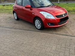 Rot Gebraucht 2013 Suzuki Swift Kleinwagen | 3.850 € (Fairer Preis)